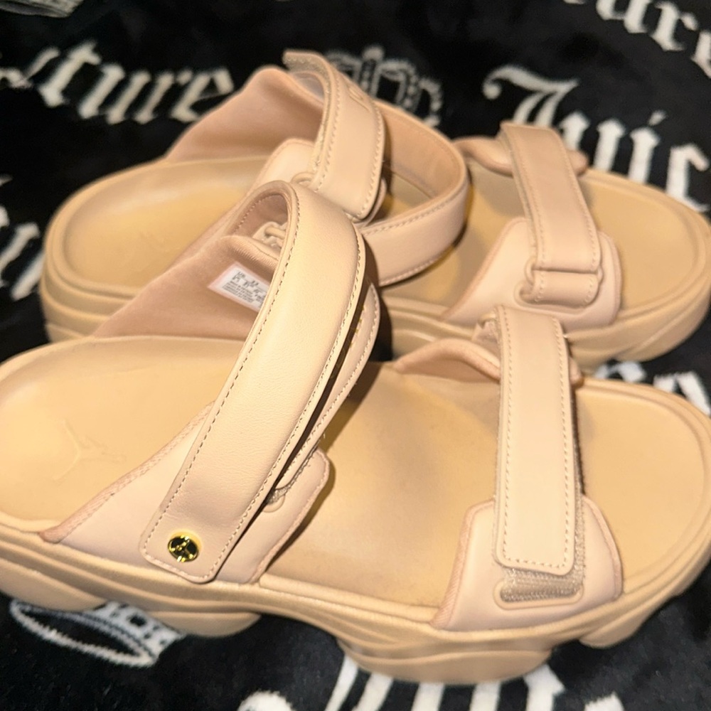 Jordan women’s slides